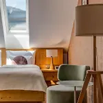 Hotel Na Rozcesti *