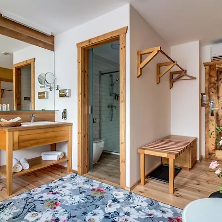 Hotel Na Rozcesti *